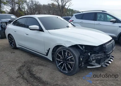 2022 BMW 430I Gran Coupe z USA, uszkodzony, nr VIN WBA63AV05NFM03098